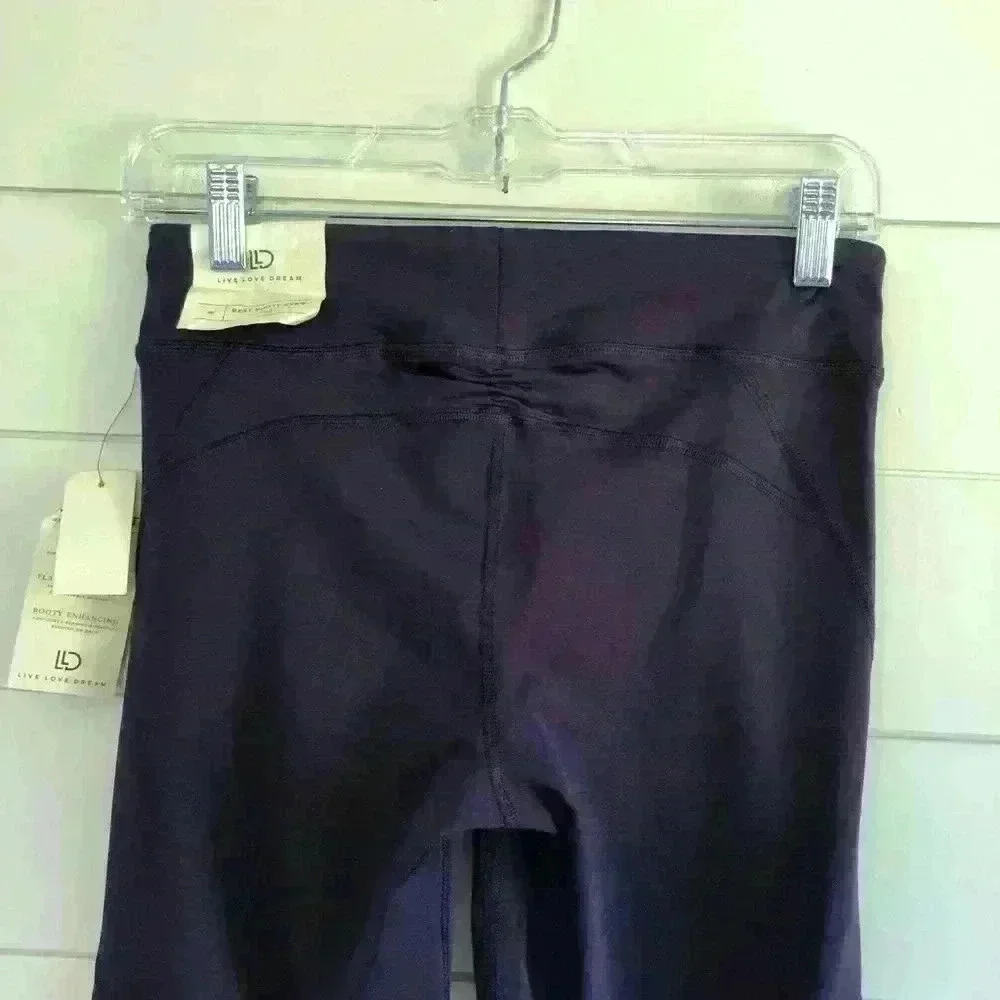 Live Love Dream NWT Best Booty Ever Crop Purple Leggings Size M